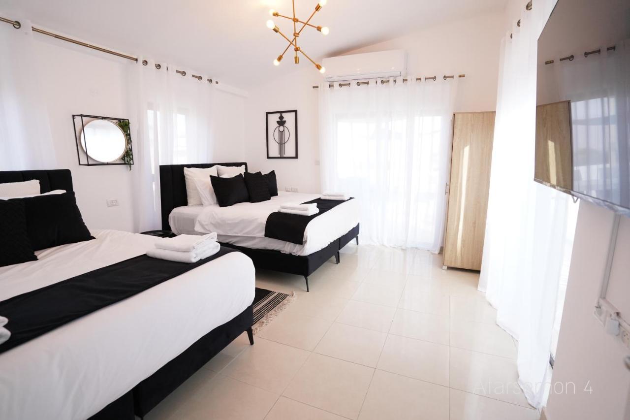 Yalarent Afarsemon Apartments With Pool - For Families & Couples Ейлат Екстер'єр фото